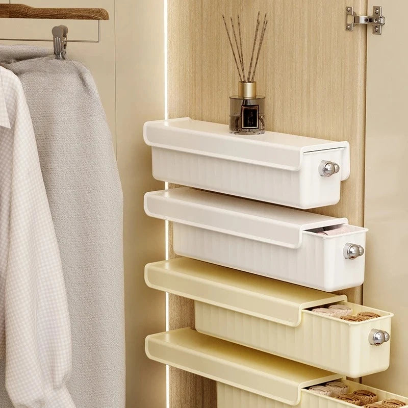 LYR Wall-Mounted Storage Organizer