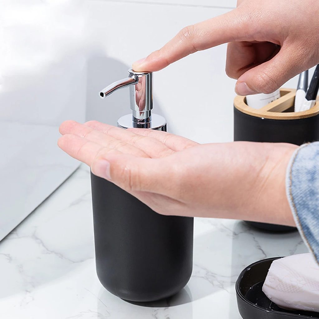 LYR Bathroom Accessories Set